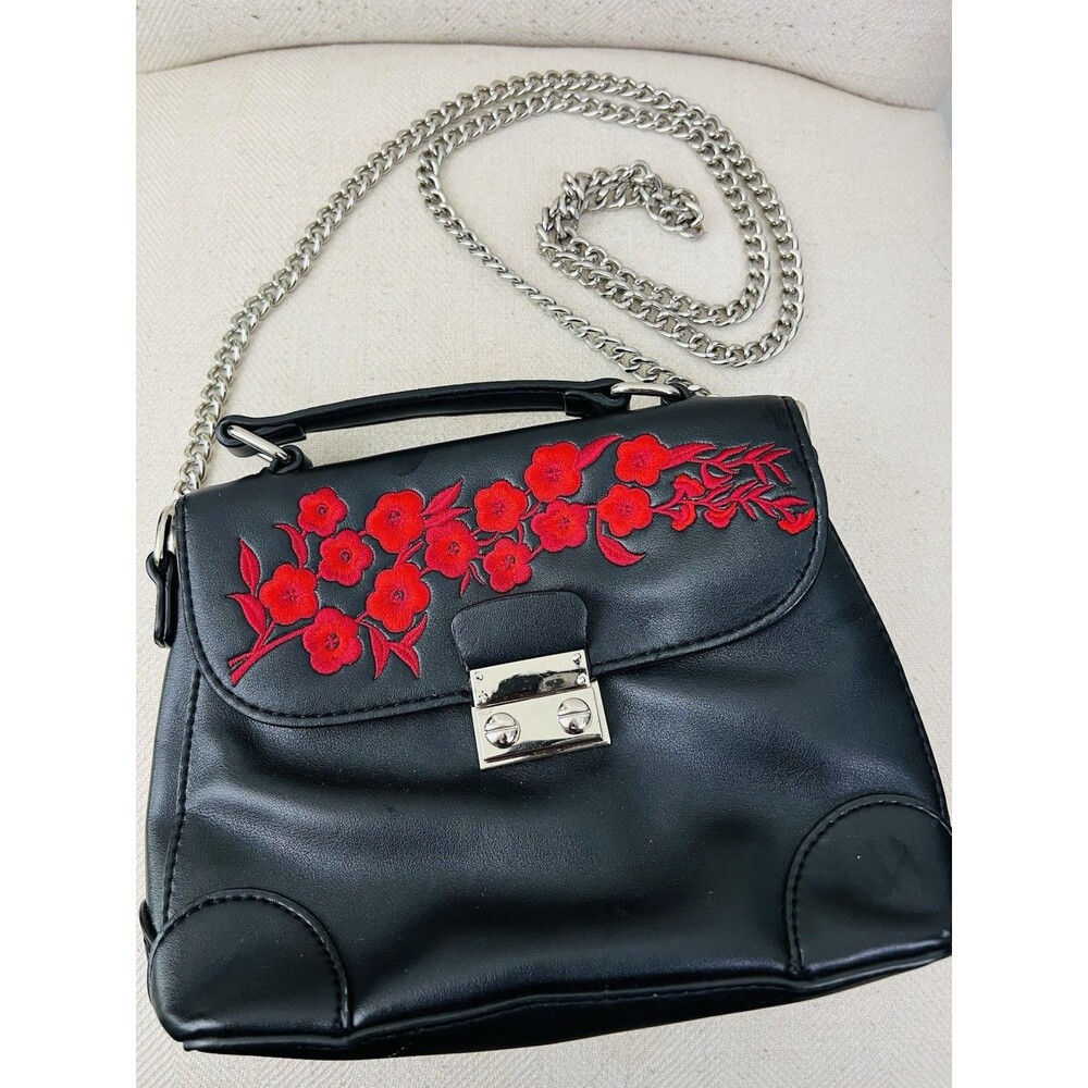 Express Embroidered Flower Shoulder Purse Black Vegan Leather Top Handle Clasp